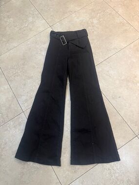High-Waist Wide Leg Black Pants with it Belt